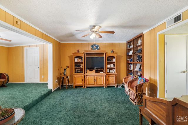 12925 Appaloosa Avenue, Bakersfield, CA 93314