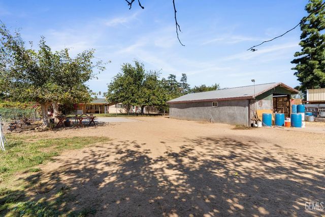 12925 Appaloosa Avenue, Bakersfield, CA 93314