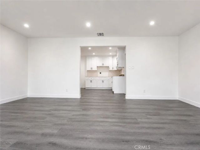 7918 Hazeltine Avenue, Panorama City, CA 91402