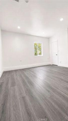 7918 Hazeltine Avenue, Panorama City, CA 91402