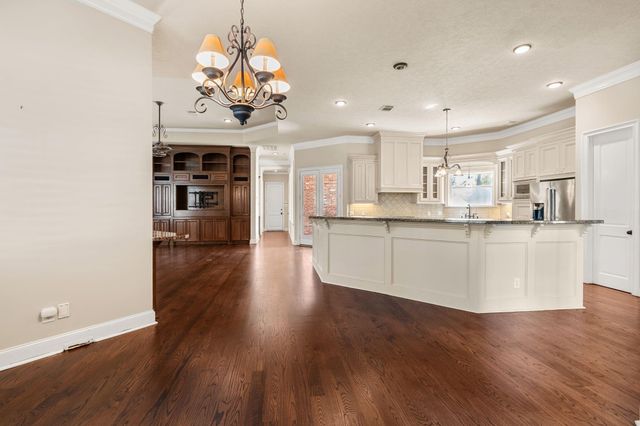 34 Kerloch Point, Spring, TX 77379