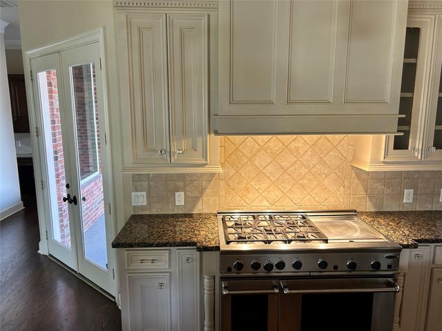 34 Kerloch Point, Spring, TX 77379