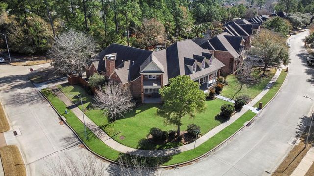 34 Kerloch Point, Spring, TX 77379