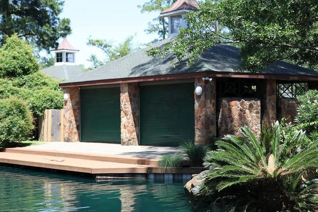 34 Kerloch Point, Spring, TX 77379