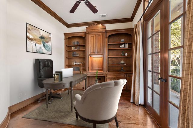 34 Kerloch Point, Spring, TX 77379