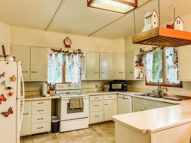 919 N 600 W, Decatur, IN 46733