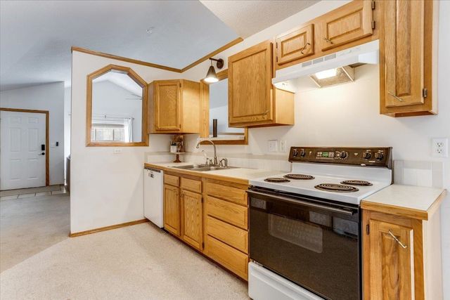 1213 N Wild Turkey, Derby, KS 67037