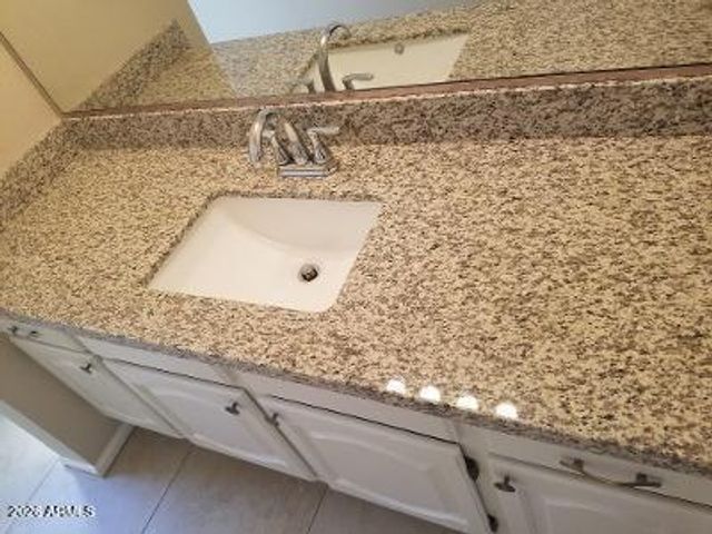 98 E EVELYN Lane, Tempe, AZ 85284