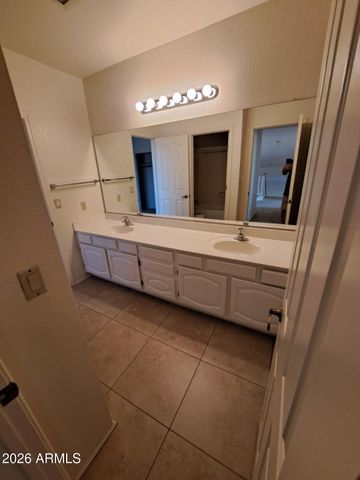 98 E EVELYN Lane, Tempe, AZ 85284