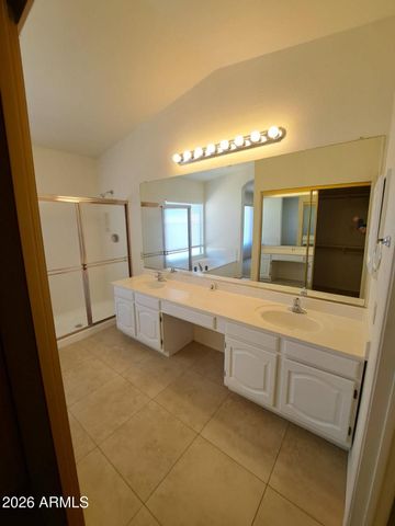 98 E EVELYN Lane, Tempe, AZ 85284