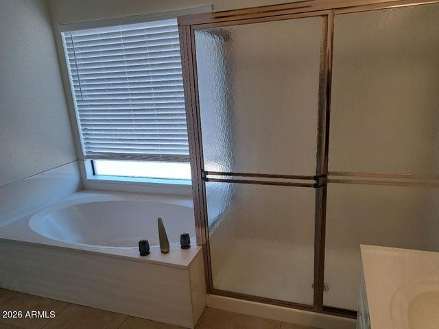 98 E EVELYN Lane, Tempe, AZ 85284