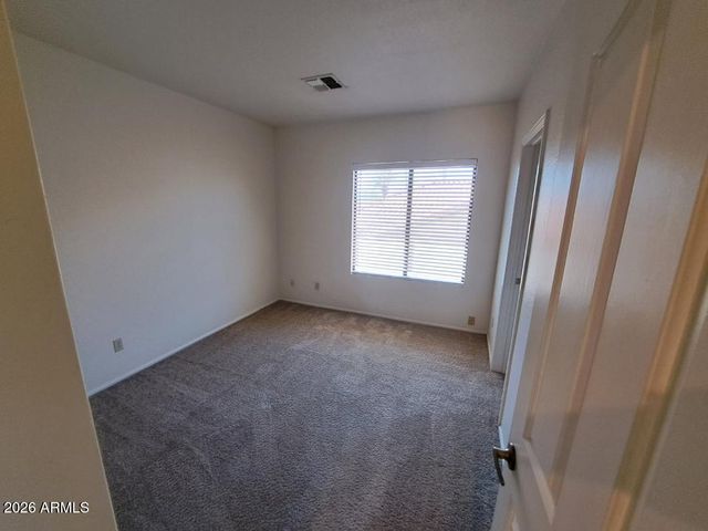 98 E EVELYN Lane, Tempe, AZ 85284