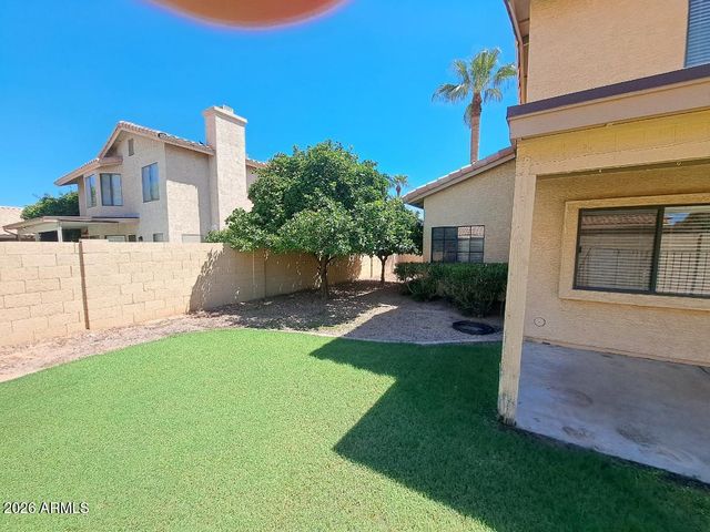 98 E EVELYN Lane, Tempe, AZ 85284
