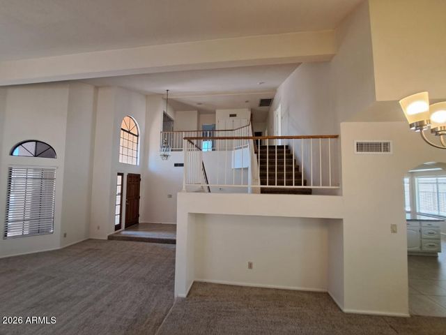 98 E EVELYN Lane, Tempe, AZ 85284