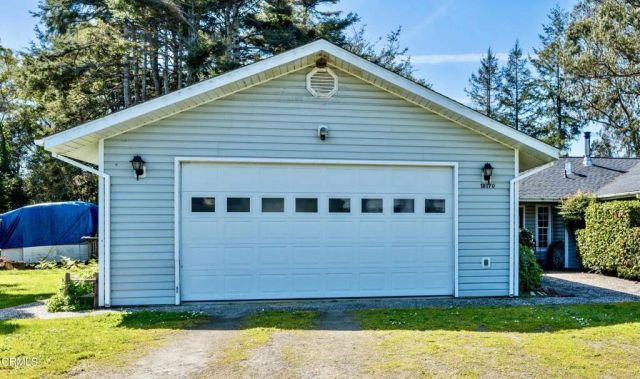 18070 Ocean Drive, Fort Bragg, CA 95437