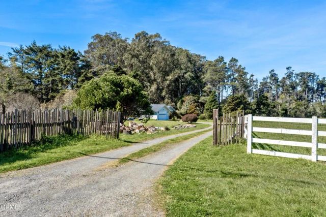 18070 Ocean Drive, Fort Bragg, CA 95437