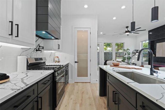 3200 Oak Bourne Drive, Arlington, TX 76016