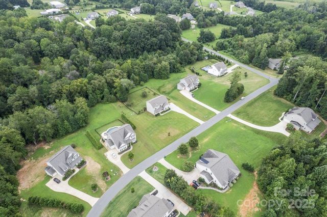 137 Rain Shadow Drive, Mooresville, NC 28115