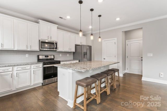137 Rain Shadow Drive, Mooresville, NC 28115