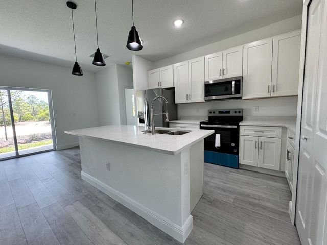6629 N WAYCROSS WAY, Citrus Springs, FL 34433