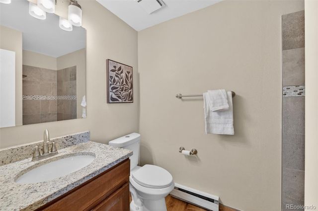 2419 S Worchester Court A, Aurora, CO 80014