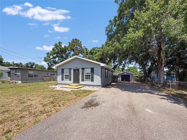 7706 E COMANCHE AVENUE, Tampa, FL 33610