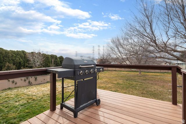 2181 S KATIES WAY, Clearfield, UT 84015