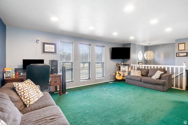 2181 S KATIES WAY, Clearfield, UT 84015