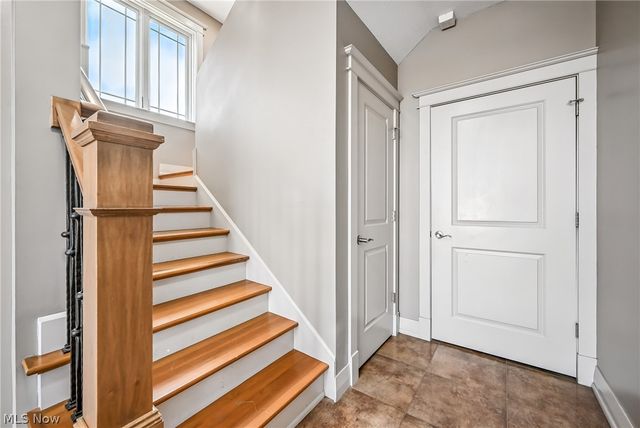 29 Shores Drive, Poland, OH 44514