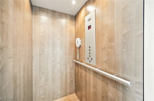 29 Shores Drive, Poland, OH 44514