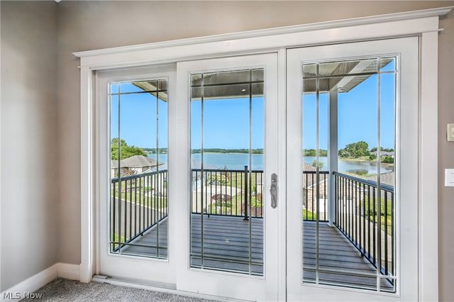 29 Shores Drive, Poland, OH 44514