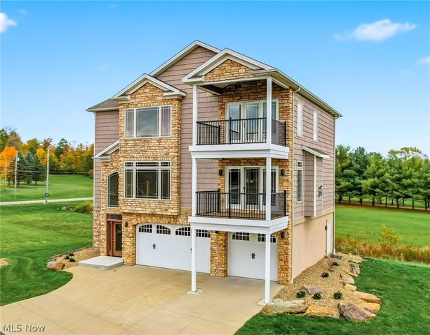 29 Shores Drive, Poland, OH 44514