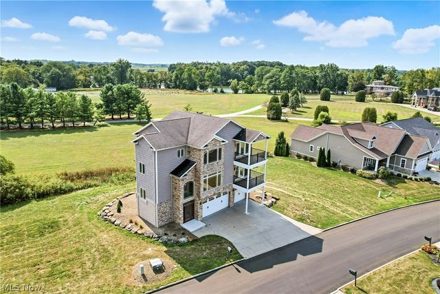 29 Shores Drive, Poland, OH 44514