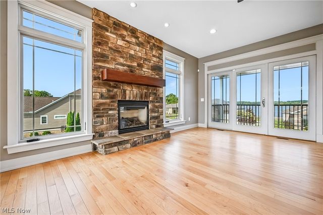 29 Shores Drive, Poland, OH 44514