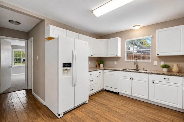 21822 Tophill Drive, Spring, TX 77388