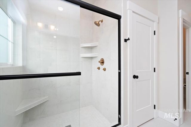 6719 W Mattawa Dr, Meridian, ID 83646