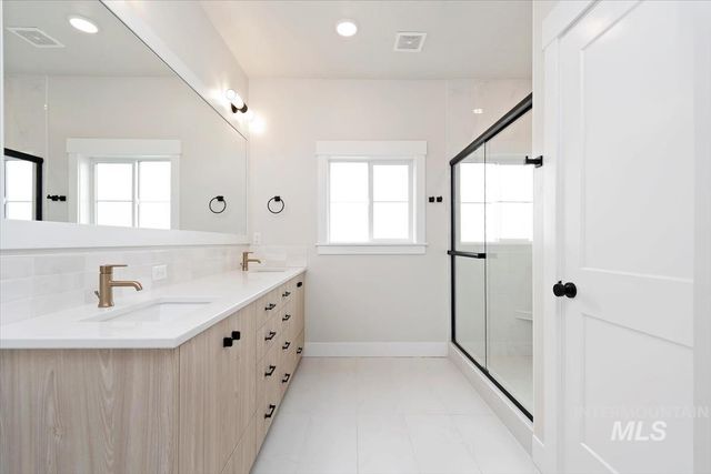 6719 W Mattawa Dr, Meridian, ID 83646