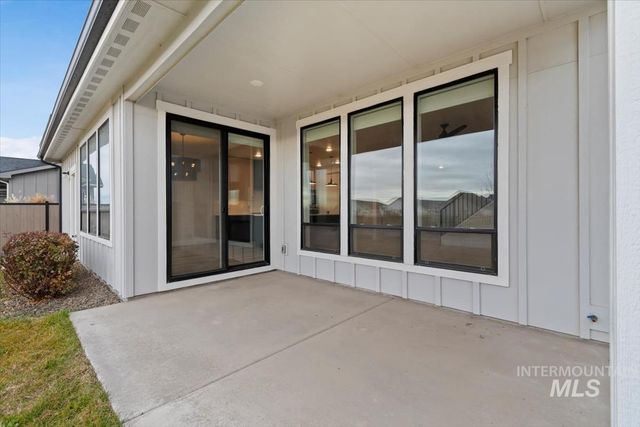 6719 W Mattawa Dr, Meridian, ID 83646