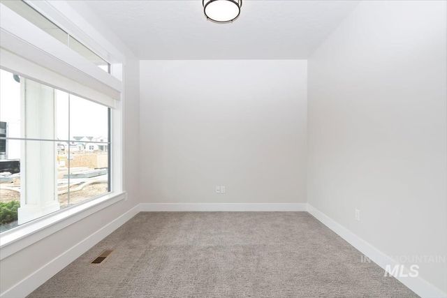 6719 W Mattawa Dr, Meridian, ID 83646