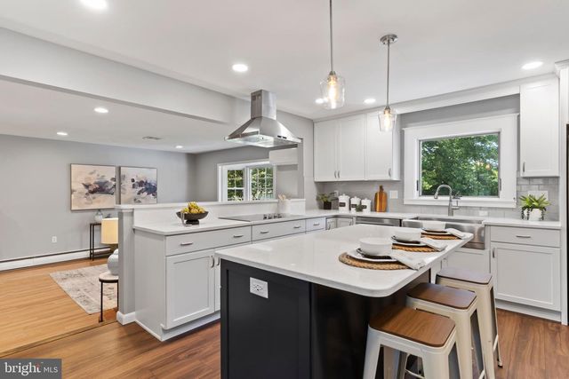 108 OLD FORD DR, Camp Hill, PA 17011