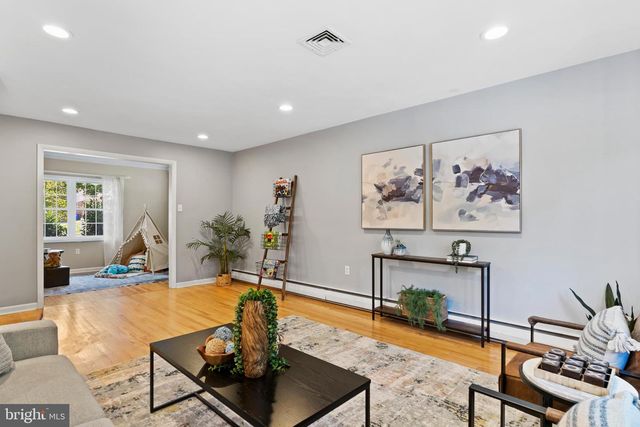 108 OLD FORD DR, Camp Hill, PA 17011