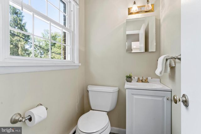 108 OLD FORD DR, Camp Hill, PA 17011