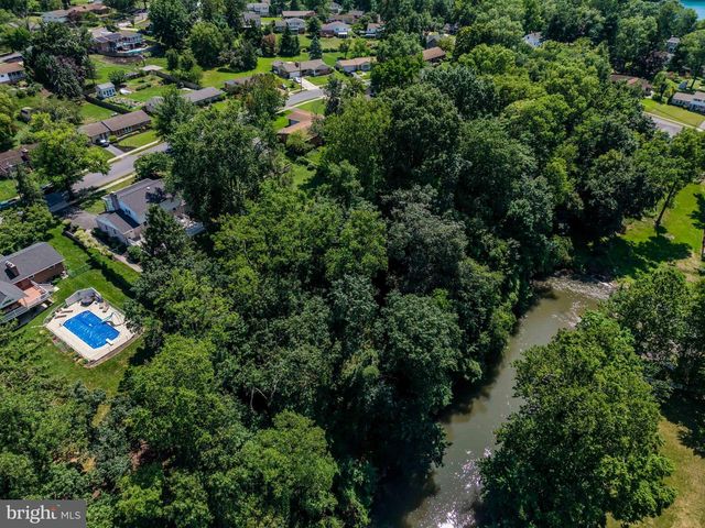 108 OLD FORD DR, Camp Hill, PA 17011