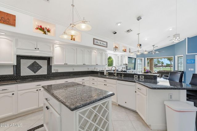 25602 S RIBBONWOOD Drive, Sun Lakes, AZ 85248