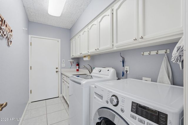 25602 S RIBBONWOOD Drive, Sun Lakes, AZ 85248