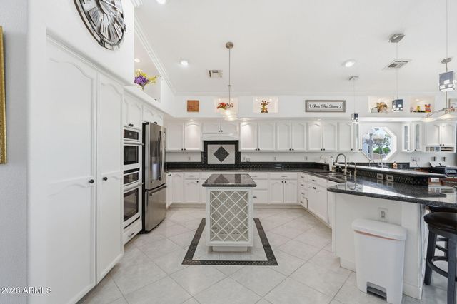 25602 S RIBBONWOOD Drive, Sun Lakes, AZ 85248