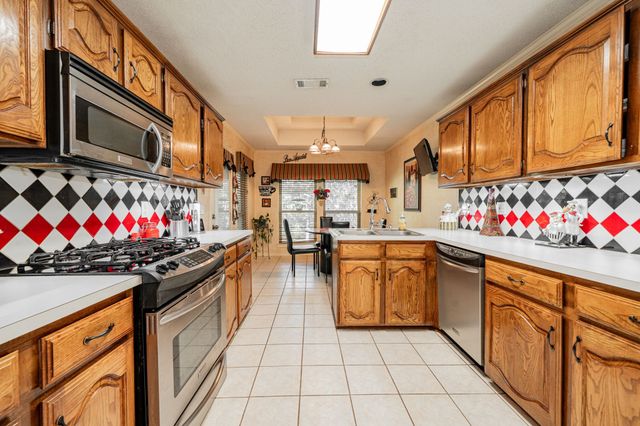 537 Ten Mile Drive, Desoto, TX 75115