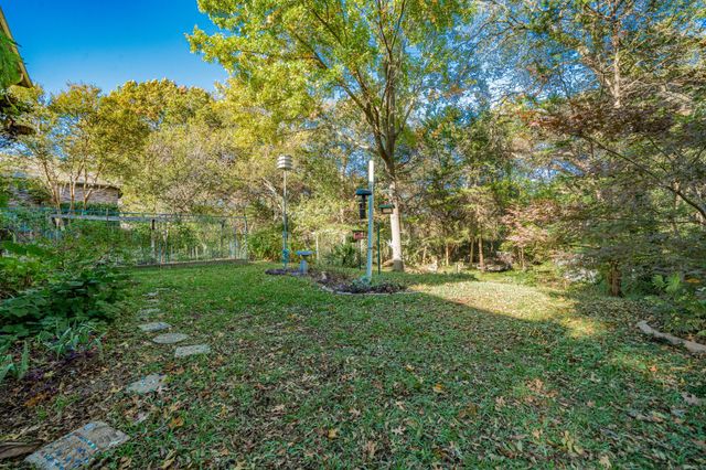 537 Ten Mile Drive, Desoto, TX 75115