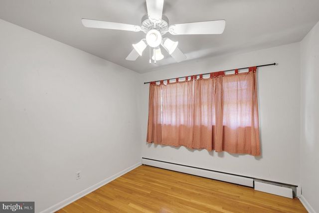 221 MCKINLEY AVE, Hanover, PA 17331
