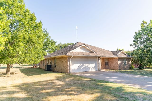 1193 County Road 318, Glen Rose, TX 76043